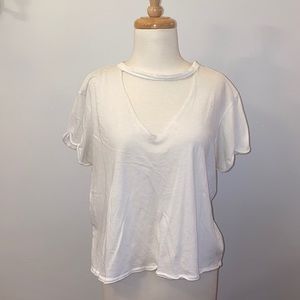 AE white tee